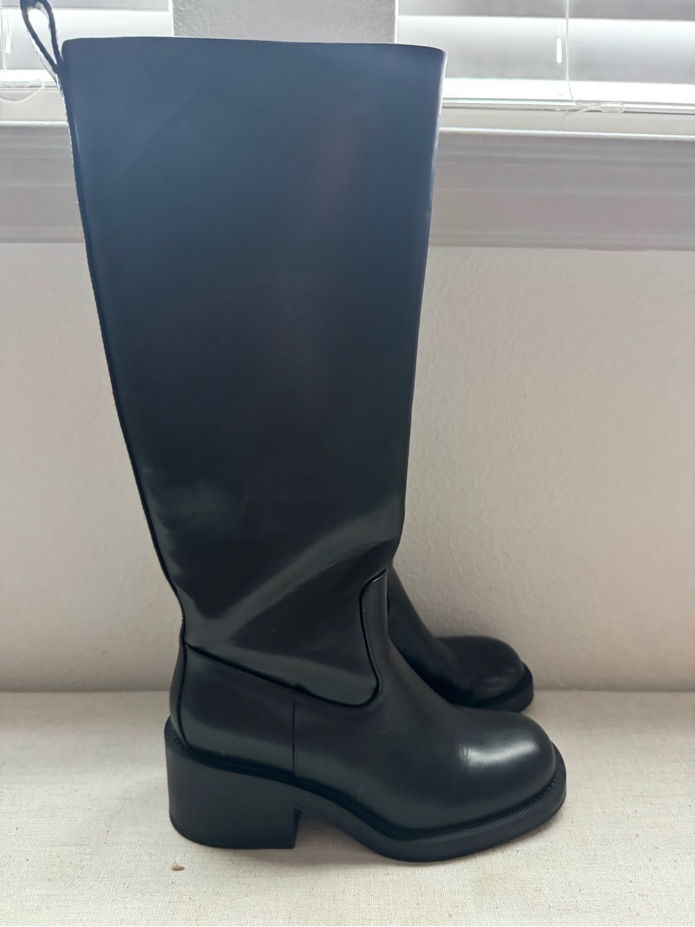 Zara Black Knee-High Chunky Heel Boots